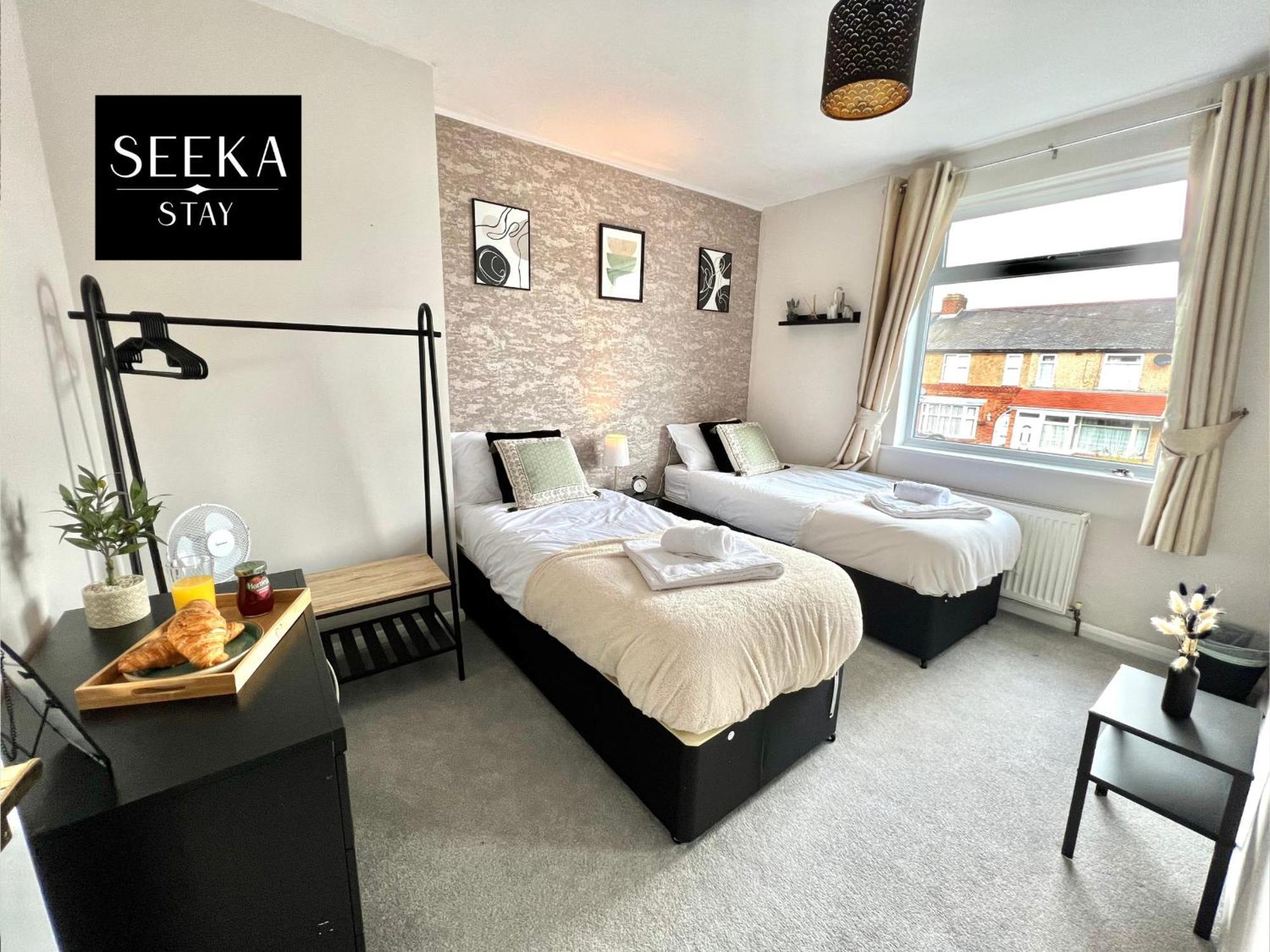 Cosy 2-Bedroom House, Walking Distance Cbs, Ideal For Contractors-Business Stays Coventry Luaran gambar